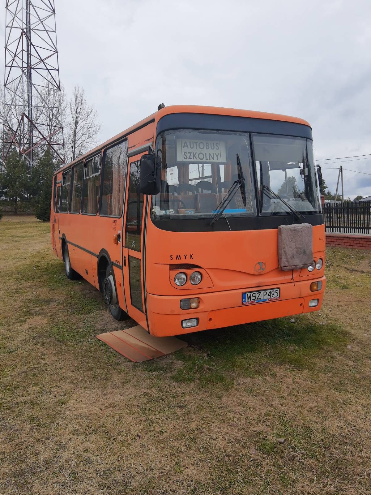 Pojazdu marki autosan A0909L Tramp, rok produkcji 2004 - zdjęcie front