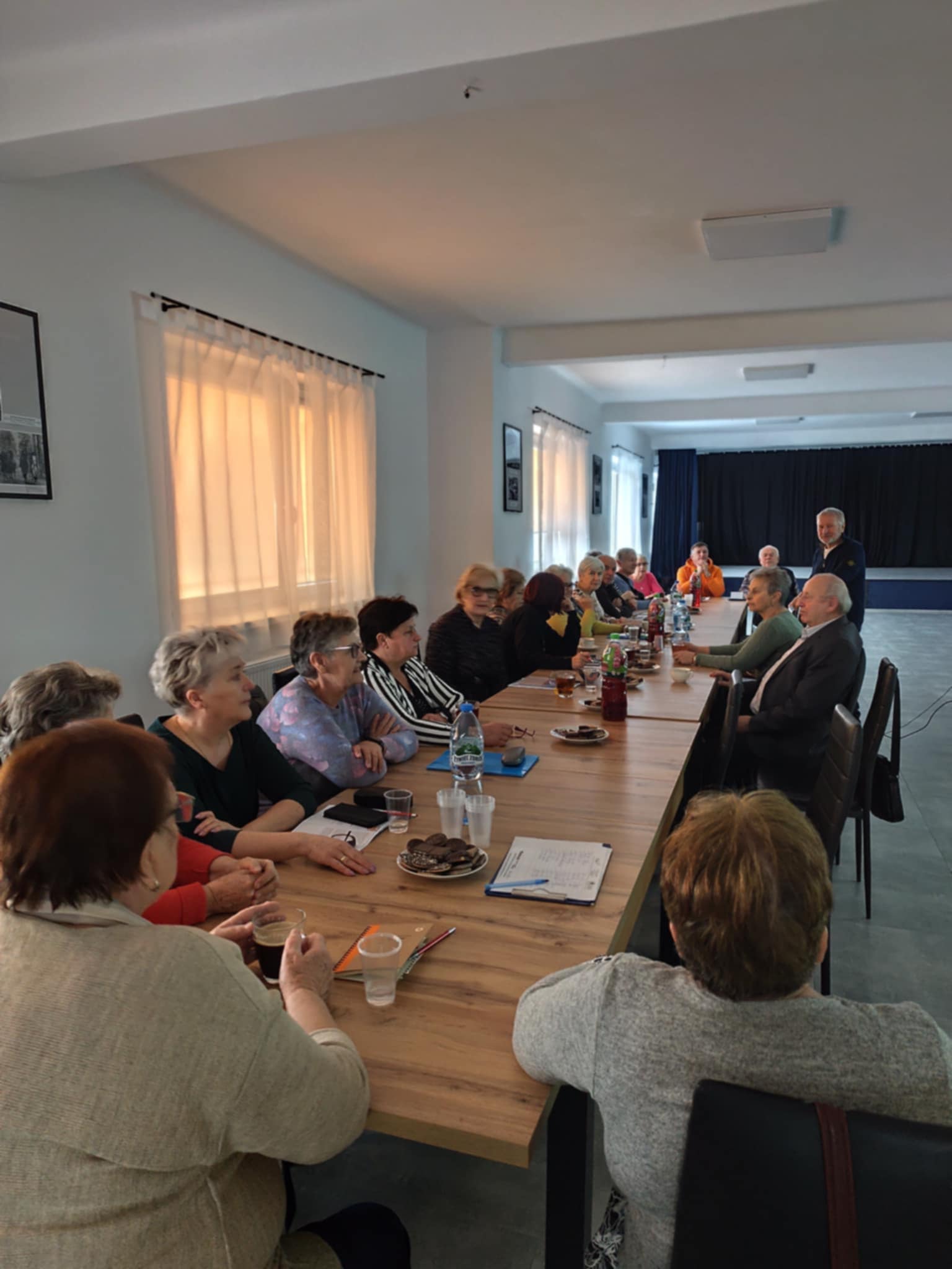 Podróże dalekie (egzotyczne) i bliskie - uczesnicy na zajęciach